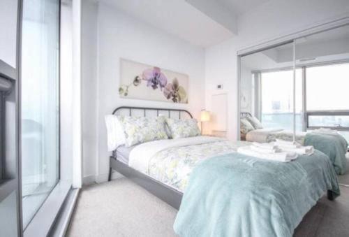 Downtown Suites Toronto Bagian luar foto